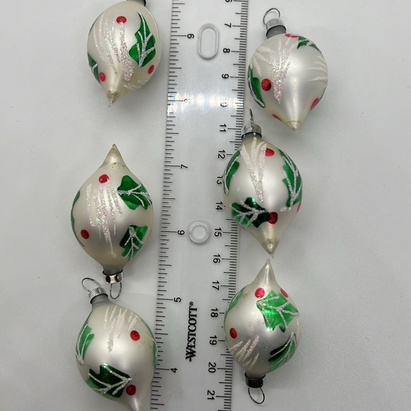 Vintage Holiday Time Set of 6 Glass Mistletoe Ornaments - Picture 5 of 5